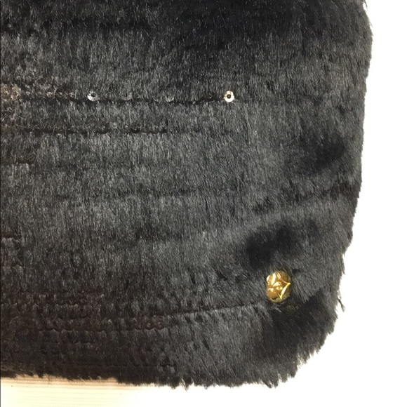 Darling Black Wristlet by Stephanie Johnson - Picture 4 of 6